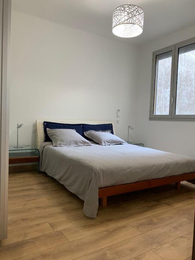 T2 La Singuliere Apartment Сет Екстериор снимка
